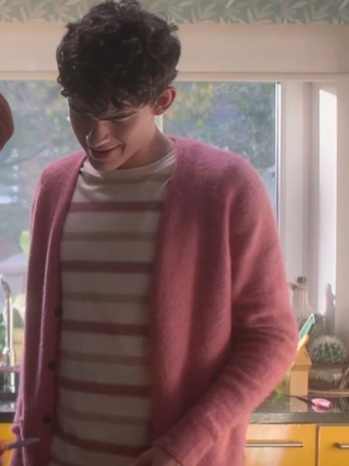 Heartstopper S03 Joe Locke Pink Cardigan - Image 4