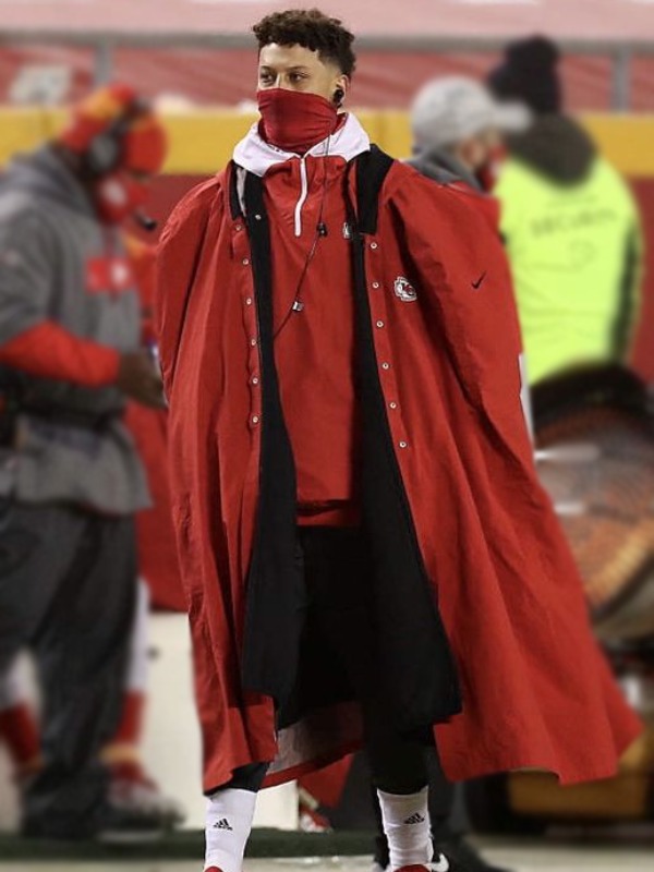 NFL Kansas City Chiefs Patrick Mahomes Red Cape Coat - Image 2