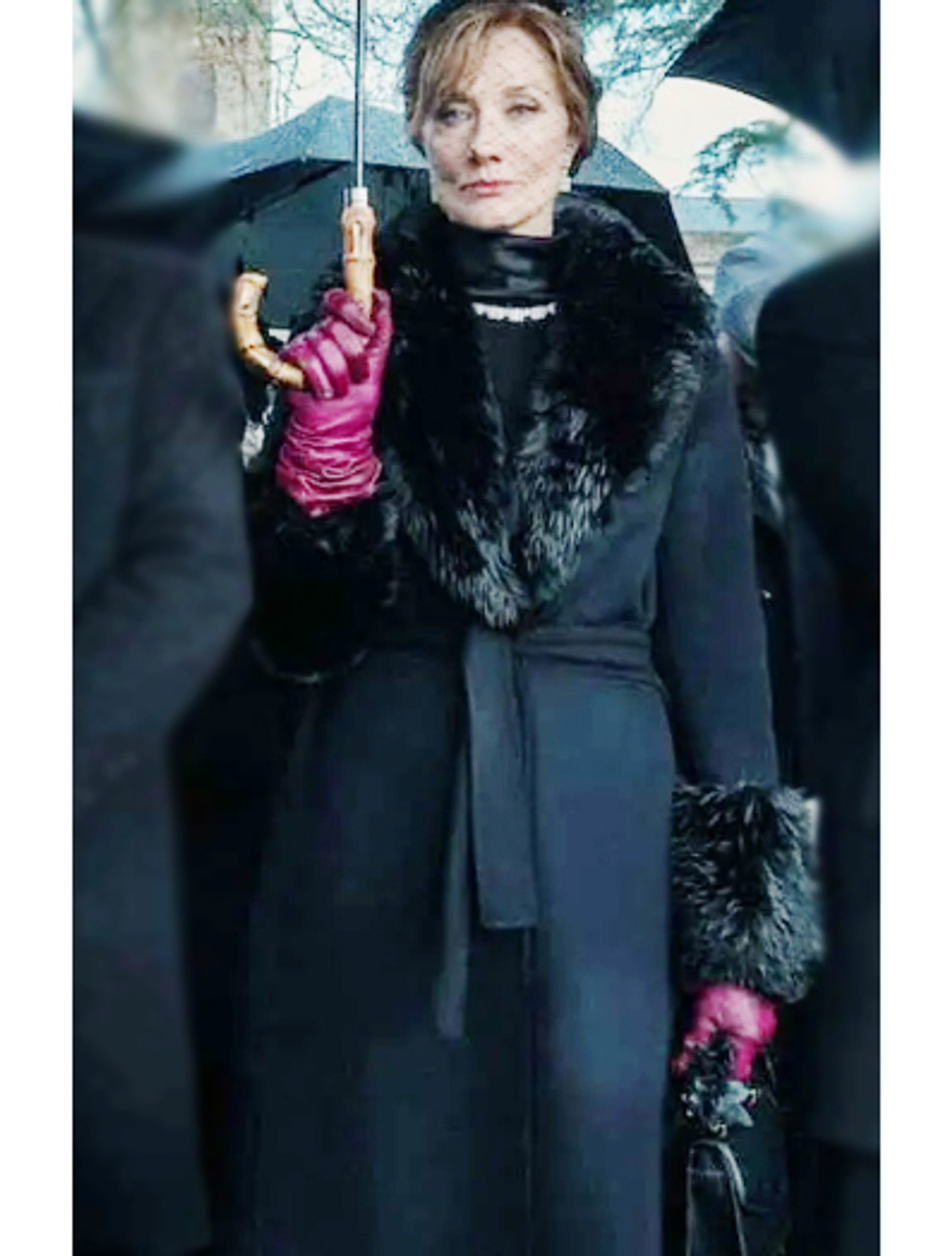 Lady Sabrina The Gentlemen S01 Black Coat